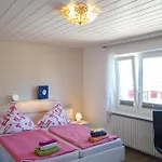 Appartement Deichhaus Groemitz, App Cheyenne *